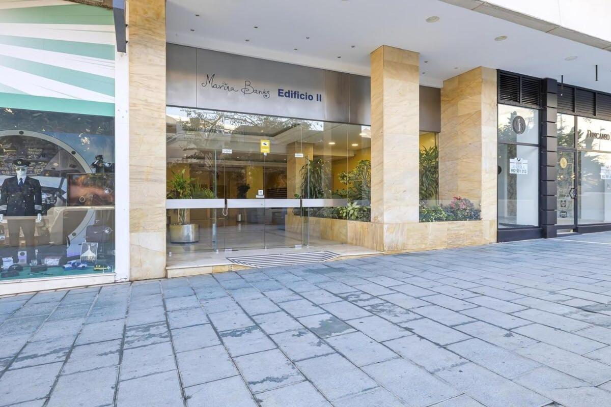 Puerto Banus Con Parking & Piscina. Appartement Marbella